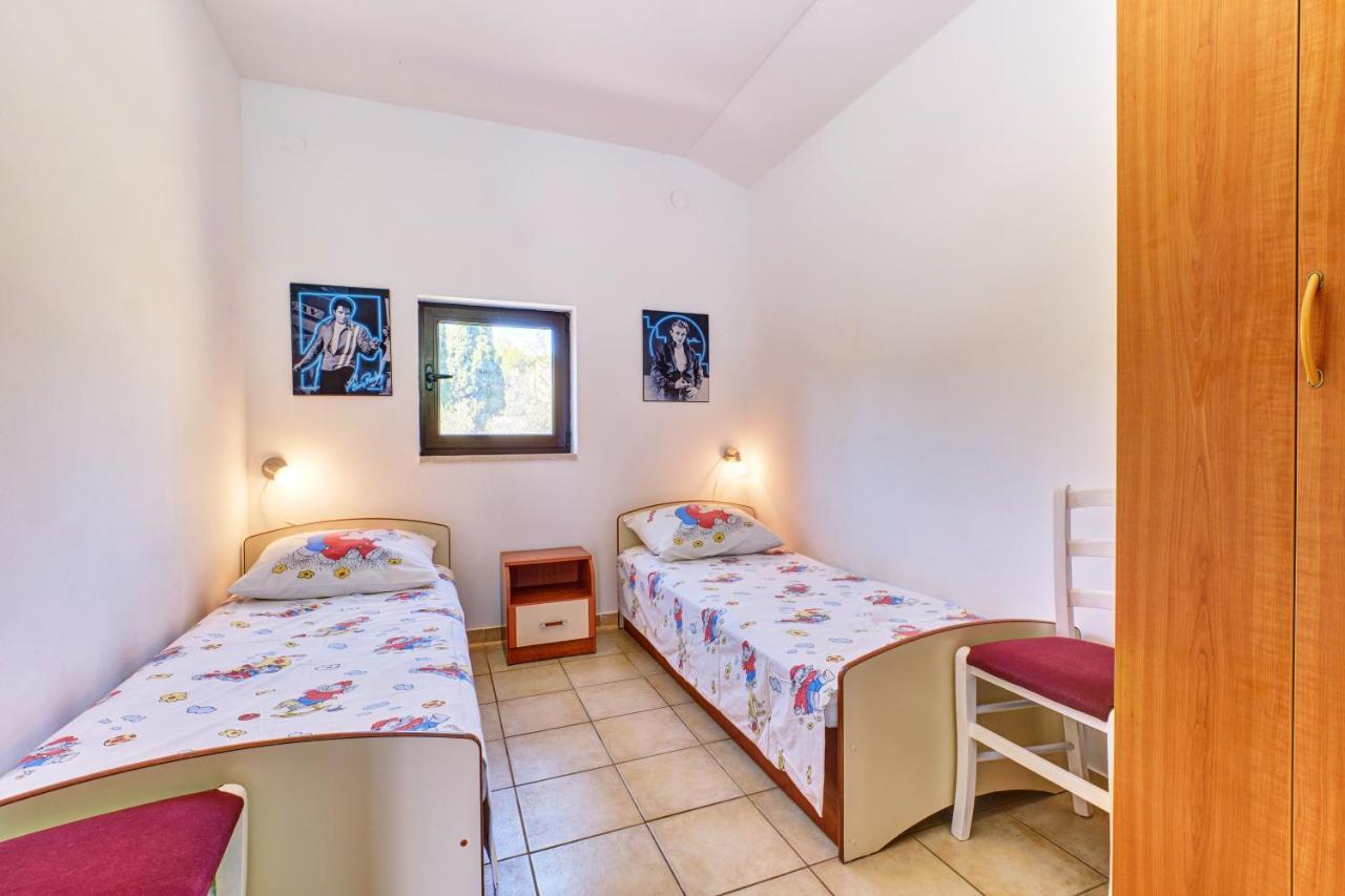 Eco Secluded Apartments Zabodarski Čunski Εξωτερικό φωτογραφία